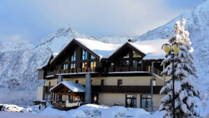 hotel adamello_in inverno